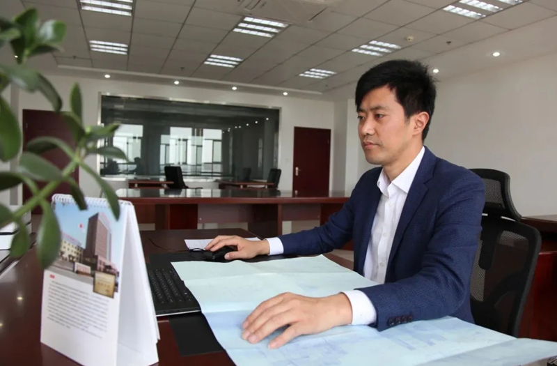 海安名匠丨江蘇鵬飛集團股份有限公司設計中心主任，高級工程師、高級技師李曉平